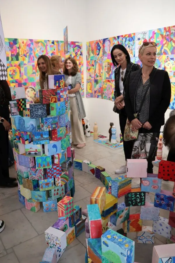 Foto – VO Galerie 12. 5. 2025