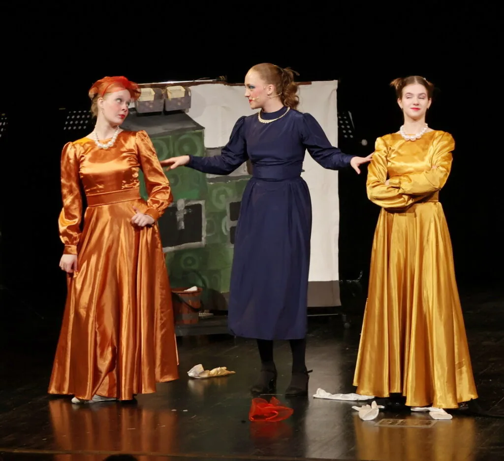 Foto – Popelka 29. 3, 2026