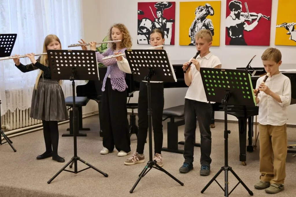Foto – Koncert žáků třídy D. Hruškové a E. Kovaříkové 28. 4. 2026