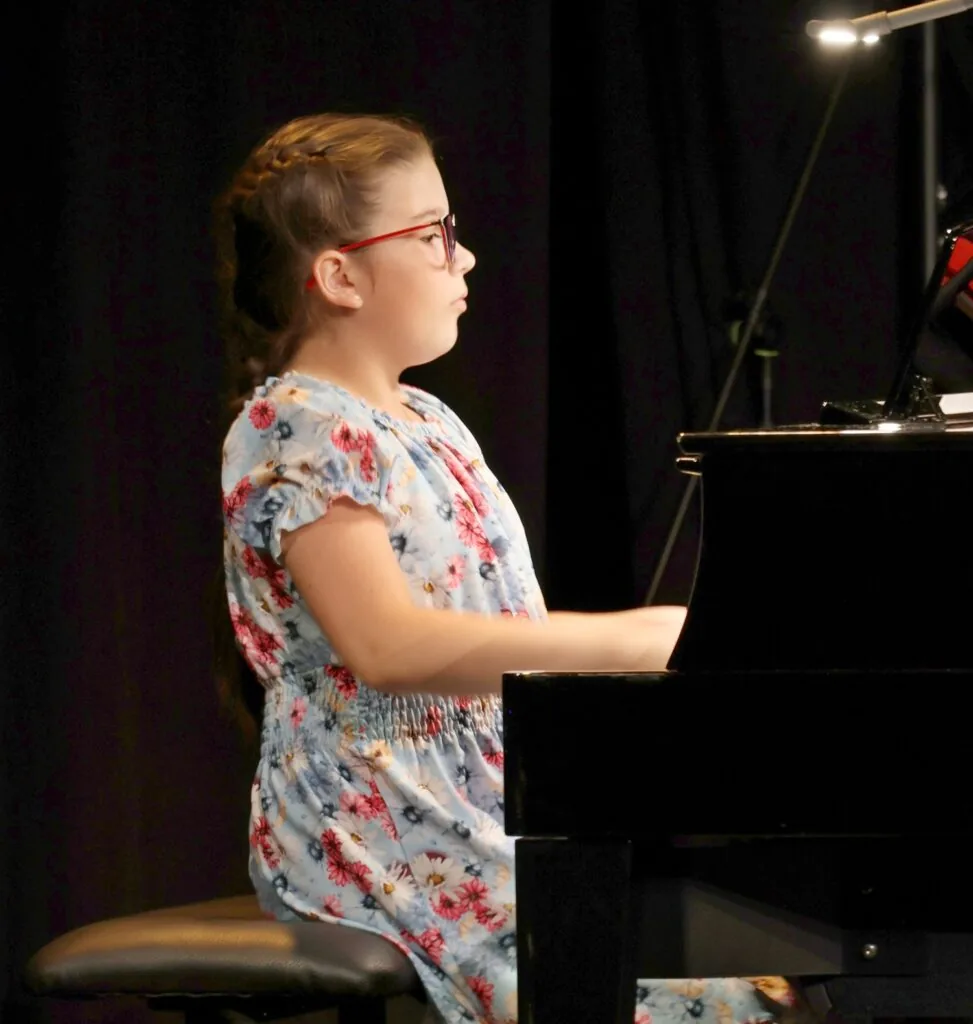 Foto – Veřejný koncert 23. 6. 2026 KD Říp
