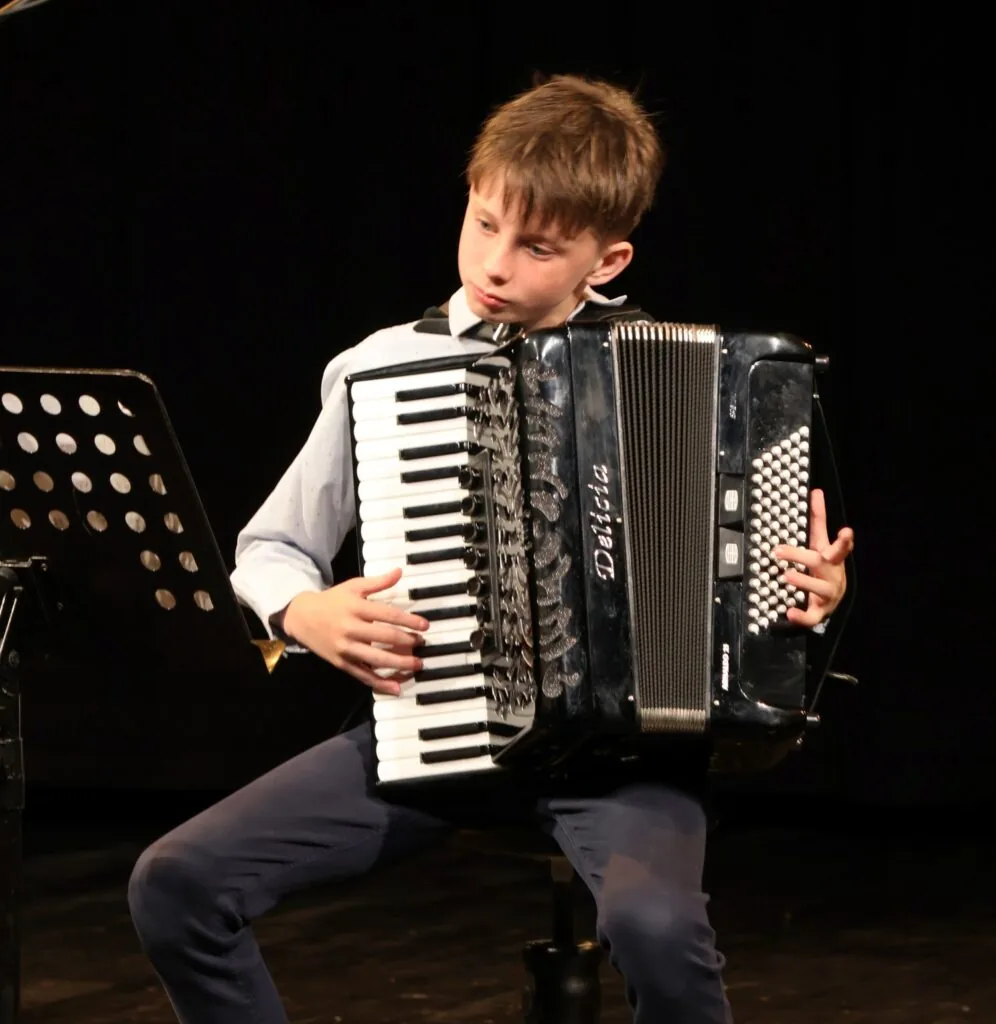 Foto – Veřejný koncert 23. 6. 2026 KD Říp