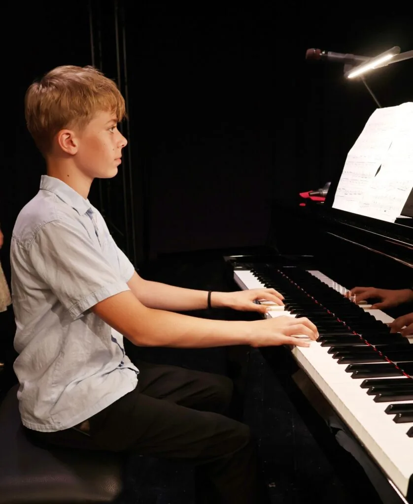 Foto – Veřejný koncert 23. 6. 2026 KD Říp